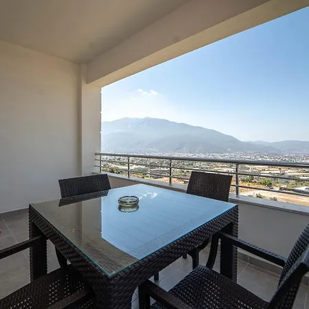 Lovely With Fascinating View In Апартаменты